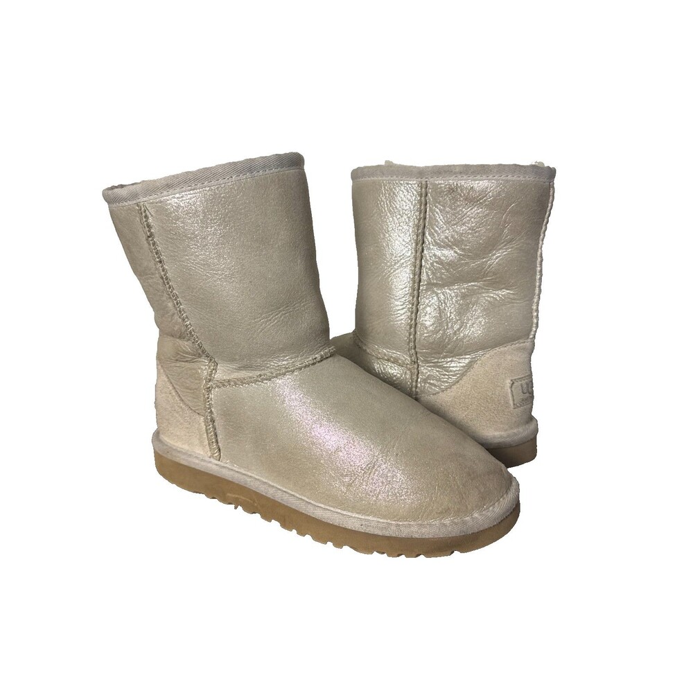 UGG Classic Short Metallic Sheepskin Boots Girls US 3 Womens 5 cozy winter